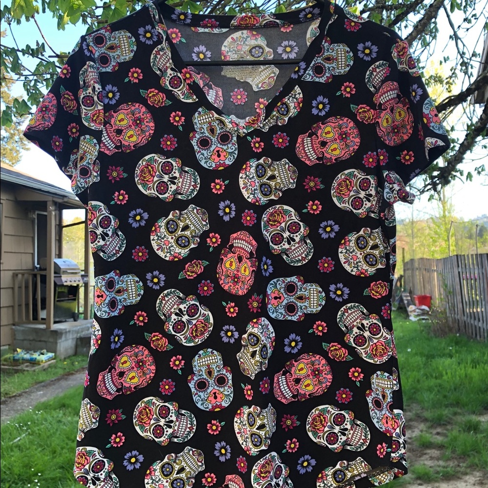 Sugar Skull v-neck tee